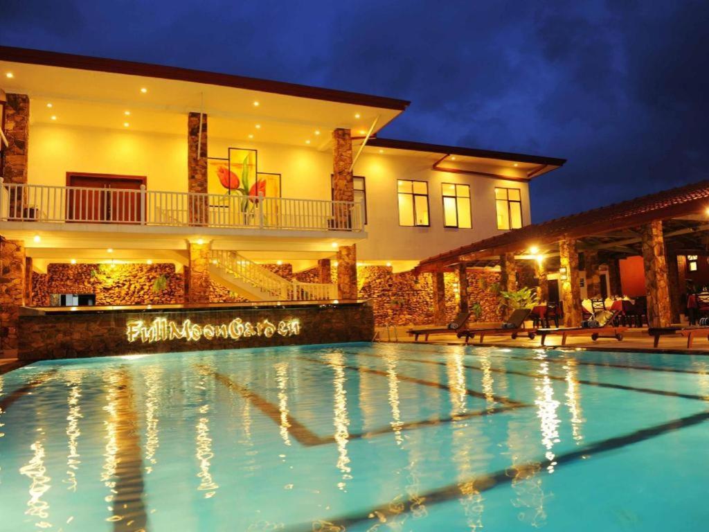 Full Moon Garden Hotel Negombo Exterior foto