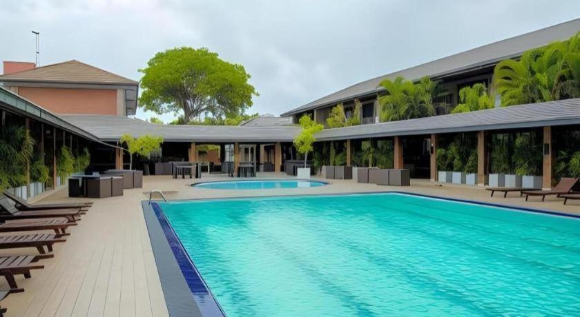 Full Moon Garden Hotel Negombo Exterior foto
